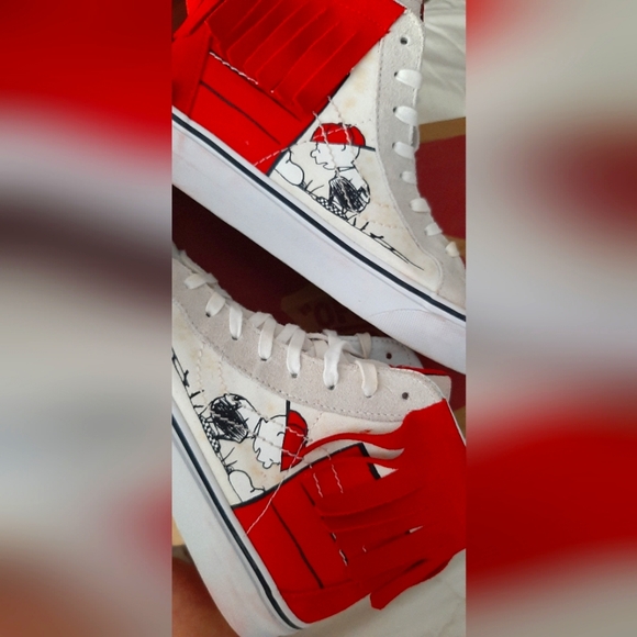 Vans X Peanuts Sk8-Hi Moc Dog House - Picture 11 of 16